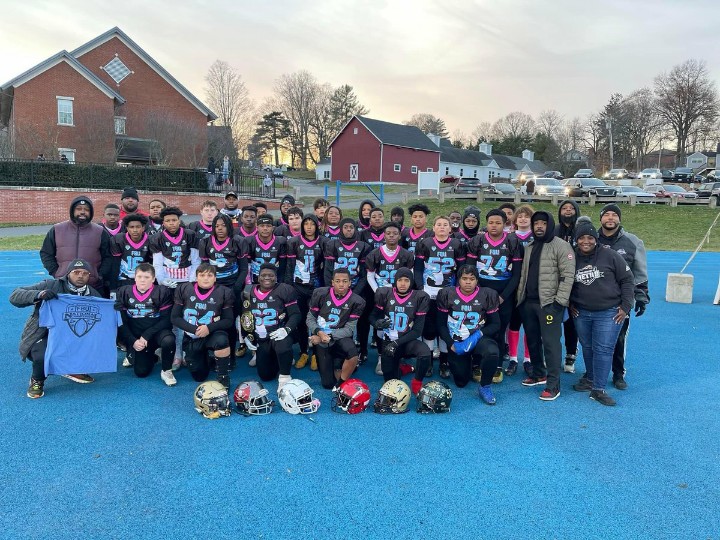 TeamMdMetro's tweet photo. What a marvelous time to have the opportunity to represent our families, ourselves, and our state. New experiences &amp; new competition is all we can ask for. There is a saying that says, "the colder it gets when you practice the better is your season" #TeamMdMetro #metroboomin https://t.co/YprIUkuOj4