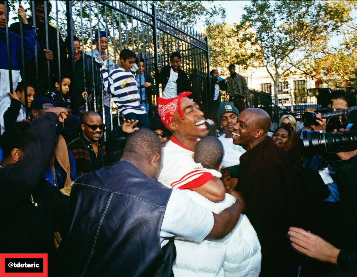 tdoteric's tweet photo. NFT #BlindMinting now at https://t.co/jjjocWw9cR
thru Dec. 17th at .1Eth 📸💎⛏
#NFT Reveal Dec. 18th
.
#TupacShakur @MopremeShakur
1994
#BrotherlyLove
#RareAndUnseenMoments #90Hiphop by T. Eric Monroe @tdoteric -“Genesis Collection” NFT Drop
#NFTPhotography @flash_mints https://t.co/P87r61WxXa
