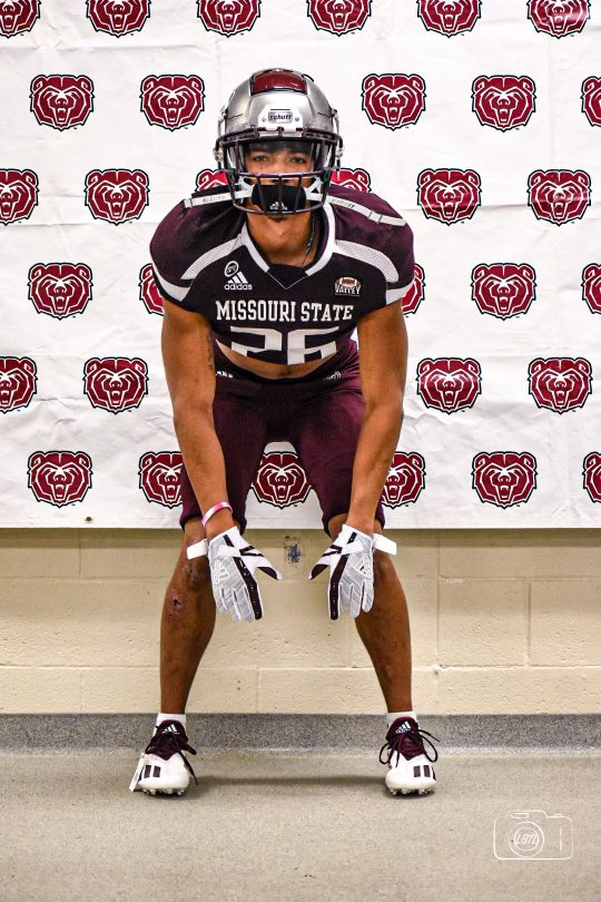 DeAndreWash_'s tweet photo. I had an amazing official visit this weekend‼️Thank you for having me and my family out 🐻@MOStateFootball https://t.co/JeSonxgawO