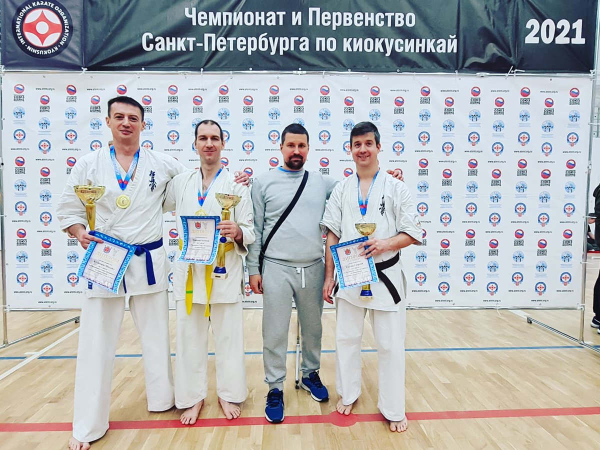 senseikuznetsov's tweet photo. 11-12 декабря 2021г. школа Kuznecov Dojo небольшой сборной при��яла участие в Первенстве и Чемпионате Санкт-Петербурга IKO и Ассоциации каратэ России.
Результаты выступления школы Kuznecov Dojo
https://t.co/qoq9drP4qo https://t.co/BBKo5ZnGBr