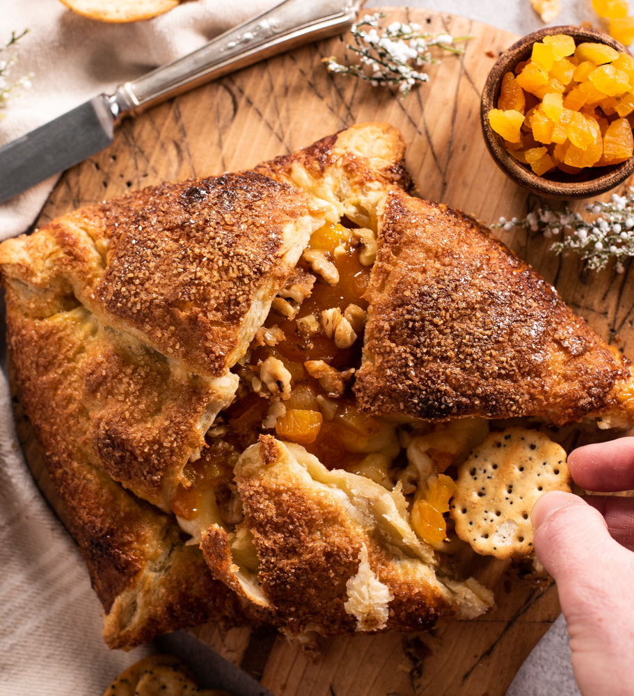 New recipe just in time for the holidays: Baked Brie with Candied Walnuts!

Get the recipe >> cookingandbeer.com/2021/12/baked-…