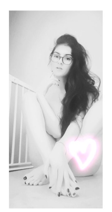 Il y a 1 an... Je repartage ces quelques photos avec vous https://t.co/R26TGVMJ4I<a href="/tag/cleavage"class="tags"><span>#cleavage</span></a><a href="/tag/mondaymotivaton"class="tags"><span>#mondaymotivaton</span></a>