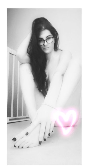 Il y a 1 an... Je repartage ces quelques photos avec vous https://t.co/R26TGVMJ4I<a href="/tag/cleavage"class="tags"><span>#cleavage</span></a><a href="/tag/mondaymotivaton"class="tags"><span>#mondaymotivaton</span></a>