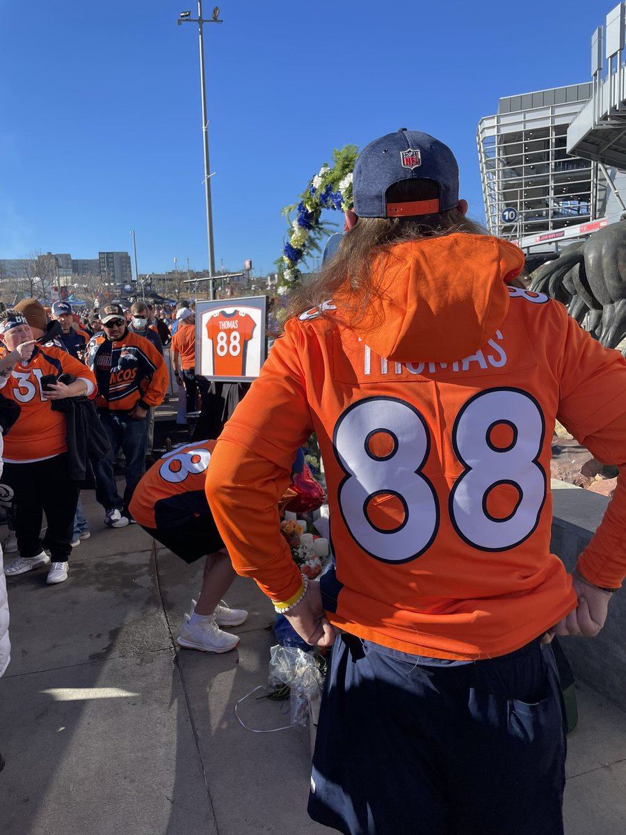 DNVR_Broncos's tweet photo. DT jerseys are everywhere ❤️ https://t.co/yFqdKLrerQ
