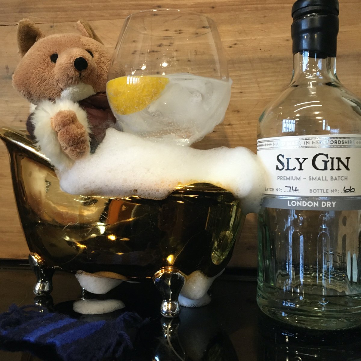 Relax this Christmas with a Sly Gin…..
havendistillery.co.uk/product-page/l…