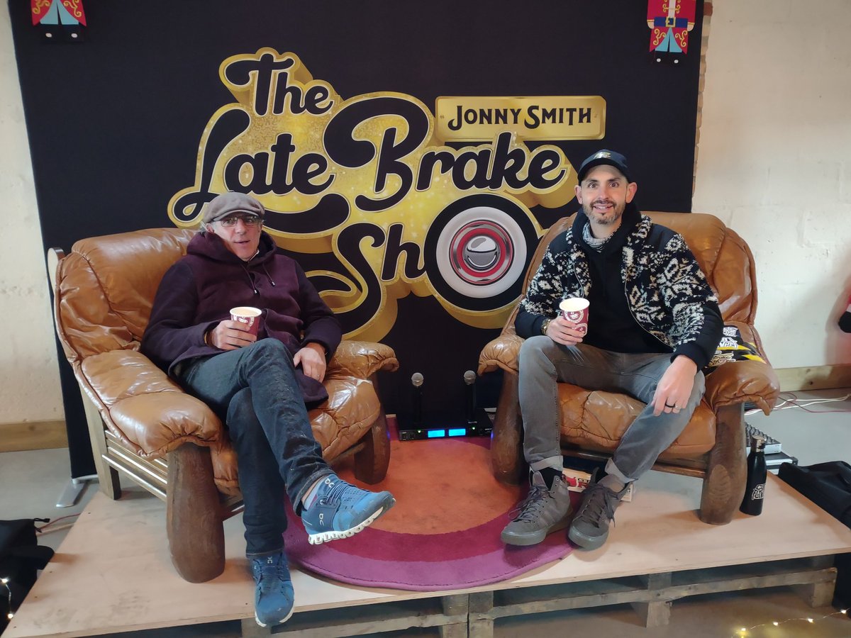 tinfoilspider's tweet photo. What a bloody fantastic weekend! Tasty Mince pies, beautiful cars, lovely people, curries and clip art wine labels. Can we do it again some time? 😀 #thelatebrakeshowontour #thelatebrakeshow #otsot #clipartwine #jasonplato #carpervert #tinfoilspidermakes https://t.co/14WpujJGGj