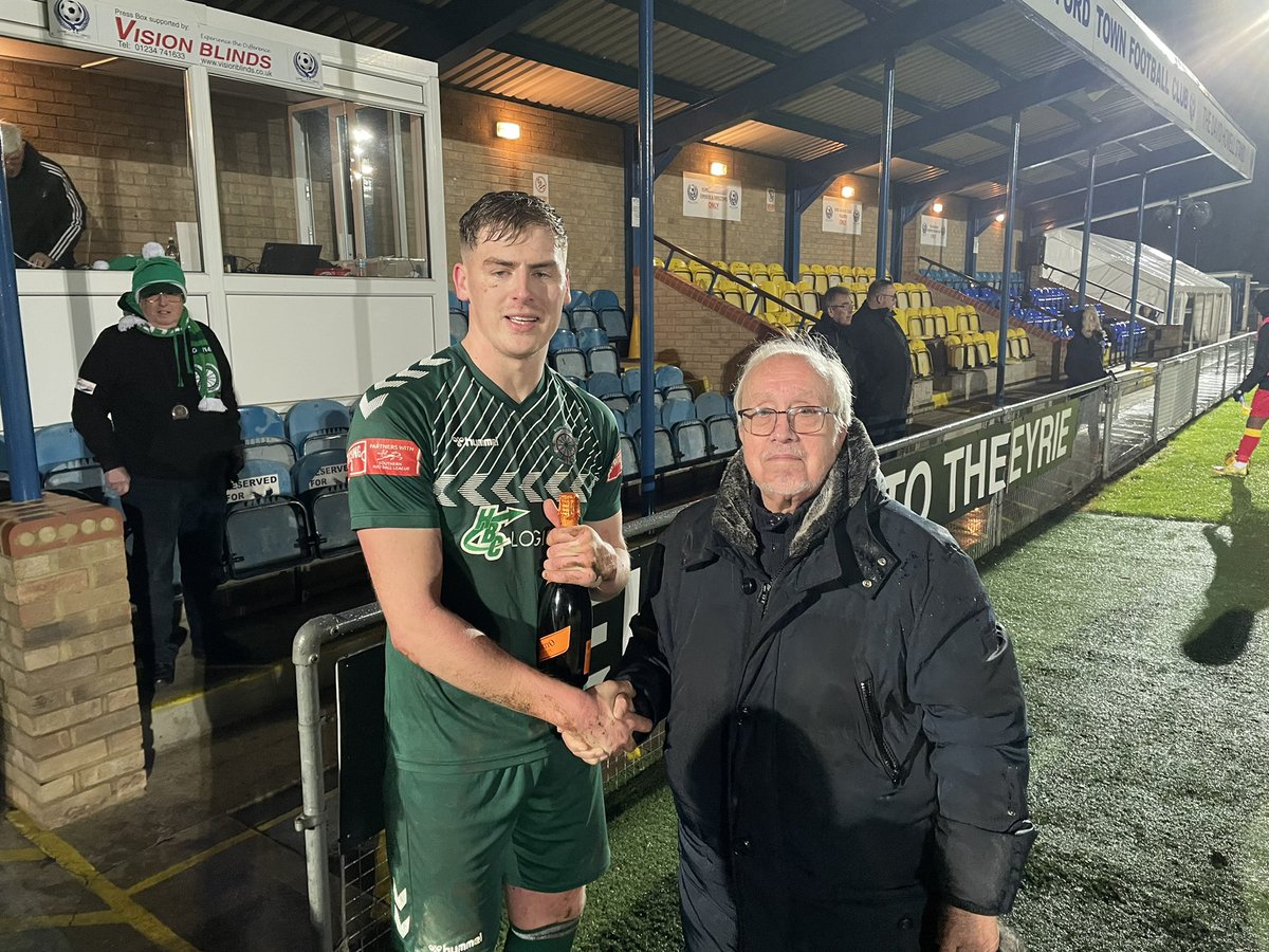 BiggleswadeFc1's tweet photo. THANK YOU | 💚⚽️👏

Special thanks to @MadiganGill for sponsoring Saturday’s game. Sadly they couldn’t join us on the day, so local football man John Morrell presented @_nathangeorge with his second MOM award in two games - though he doesn’t like to talk about it 🤣

#WeAreFC https://t.co/USxpUw1VJm
