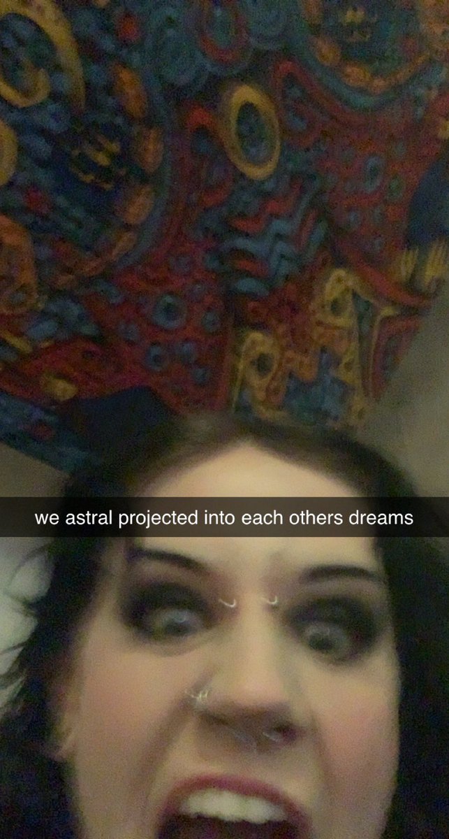 kylenuhhhh's tweet photo. when you and your long distance bestie both have dreams about seeing each other in the same night @TaylorDick15 https://t.co/y6hqXjEfLh