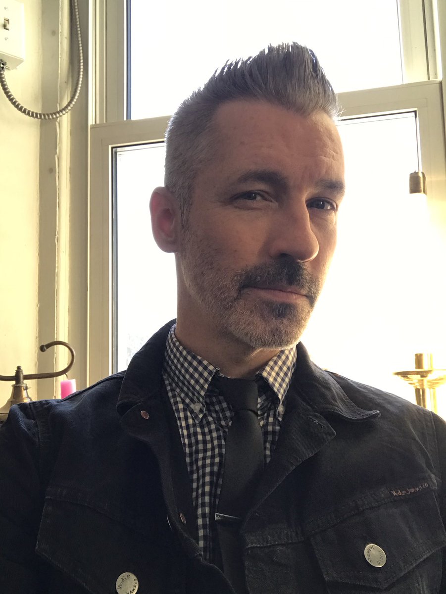 RoyalWood's tweet photo. Final show of this little run with @smallhallsfest
What a pleasure to tour with these fine folks and perform for all of you again
Thanks for packing the halls and churches. Small halls sure felt big to me.
#tour #ontario #smallhall #grateful https://t.co/Ip9w3nlPCt