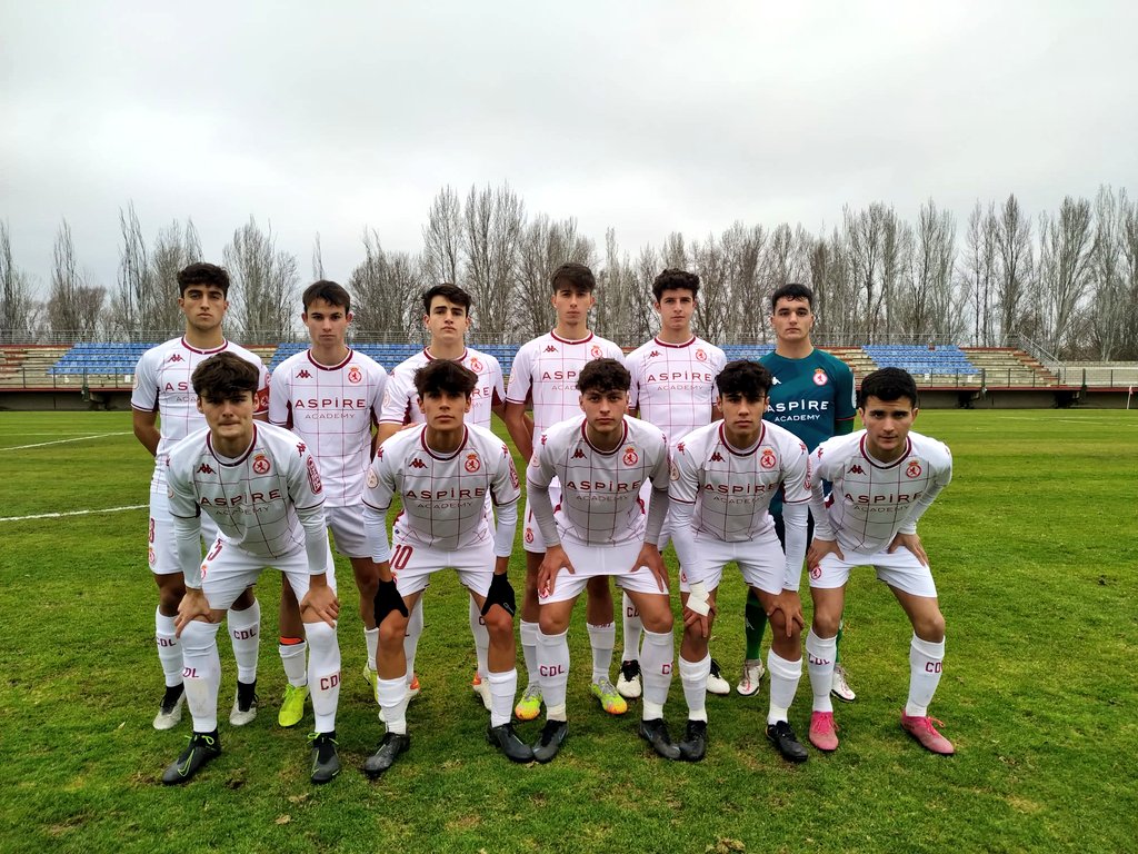 📝 La <a href="/CultuAcademia/">Cultu Academia</a>🔴⚪ sigue a ritmo de crucero🚢 venciendo al Rayo Majadahonda⚪🔴

🔴⚪8️⃣ <a href="/oscaar11_/">Óscar</a> ⚽ ('34)
🔴⚪6️⃣ Nicolás Toca ⚽ ('48)

✍🏻<a href="/sergiocarrero8/">Sergio Carrero</a>
📸<a href="/CultuAcademia/">Cultu Academia</a>

🔗juvenildivisiondehonor.com/la-cultural-le…

#CultuAcademia🦁 #VamosMiRayo🌩️ #JuvenilDH👟 #DH5🏆