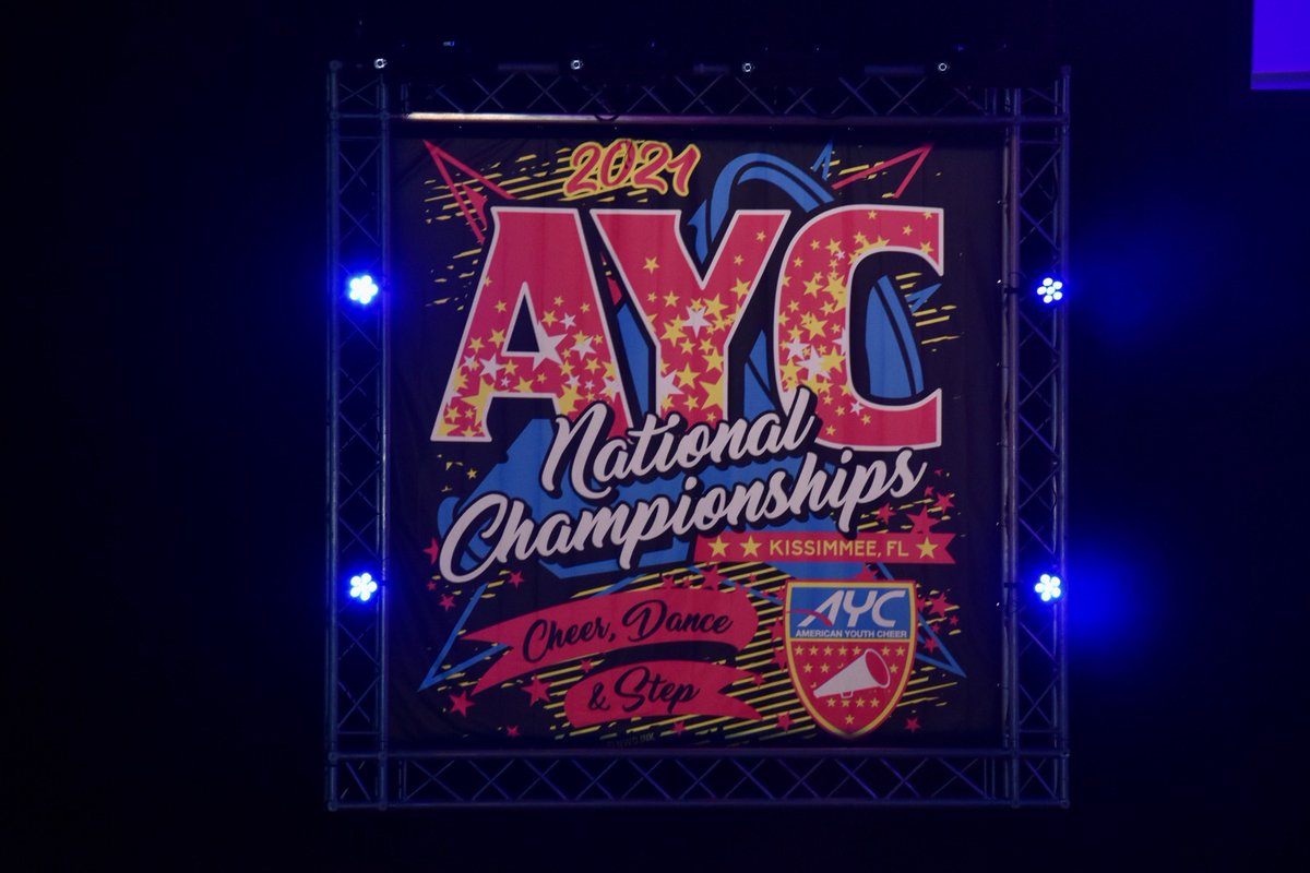 Bellinghamayfc's tweet image. They are ready for their final performance at 5:14. Please send your good wishes to Florida for our 12U #LadyFalcons!  #rockthatmat #ayfcnationals #BAYFC #bellinghamfalcons #bellinghmcheer #supportyouthsports