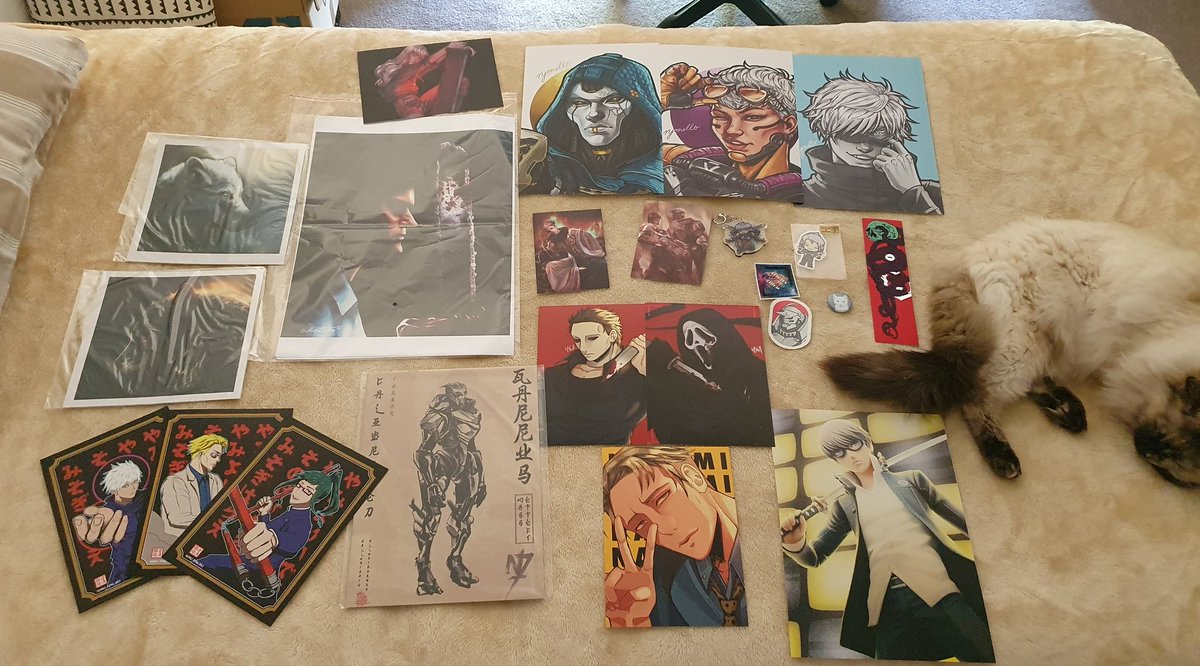 My little <a href="/ozcomiccon/">Oz Comic-Con</a> haul from wonderful artists like <a href="/nemuinell/">ねる</a>, <a href="/KAIllustrations/">Kat Young</a>, <a href="/hijackart/">Anna 🐷 Hija-CK 🐷</a>, Guzzardi Art, <a href="/FaustoDraws/">Fausto Gallego</a> and many others ❤️