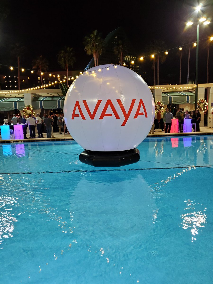 What a way to kick off #AvayaENGAGE! Thanks to everyone that came out to the opening reception. #ExperiencesThatMatter