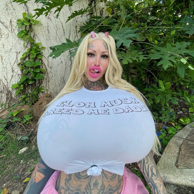 Dear @elonmusk , I hope this message finds you well daddy... It's been sometime now where I've had my<a class="tags" target="_blank" title="On Twitter" href="/?out=eyJ0eXAiOiJKV1QiLCJhbGciOiJIUzUxMiJ9.eyJpYXQiOjE3MjA4Njc5OTMsImlzcyI6InR3cG9ybnN0YXJzLmNvbSIsIm5iZiI6MTcyMDg2Nzk5MywiZXhwIjoxNzUyNDAzOTkzLCJyZWRpcmVjdF91cmwiOiJodHRwczovL3R3aXR0ZXIuY29tL2Vsb25tdXNrIn0.dGJY8HdQjozbEOd88GTbspOgCyo7U4kQV7jysYpygoFhvumYgNPjC92asR2ISbZwHNl_ONcpNT-TEdvNWE8D3A">@elonmusk</a>