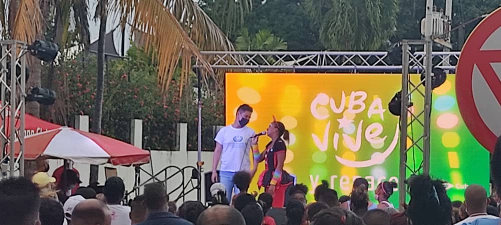 FabianAlonso23's tweet photo. Juegos🎲 ... Artistas Aficionados 🎤💃🏻🕺🏻.. Exposiciones 🖼️🌡️🧪 eso y mucho más Sucedió hoy en la Timba en el Municipio Plaza de la Revolución
#CubaVive 
#VamosConTodo 
@MINSAPCuba 
@UJCdeCuba 
@DiazCanelB https://t.co/LvHgDZLWyv