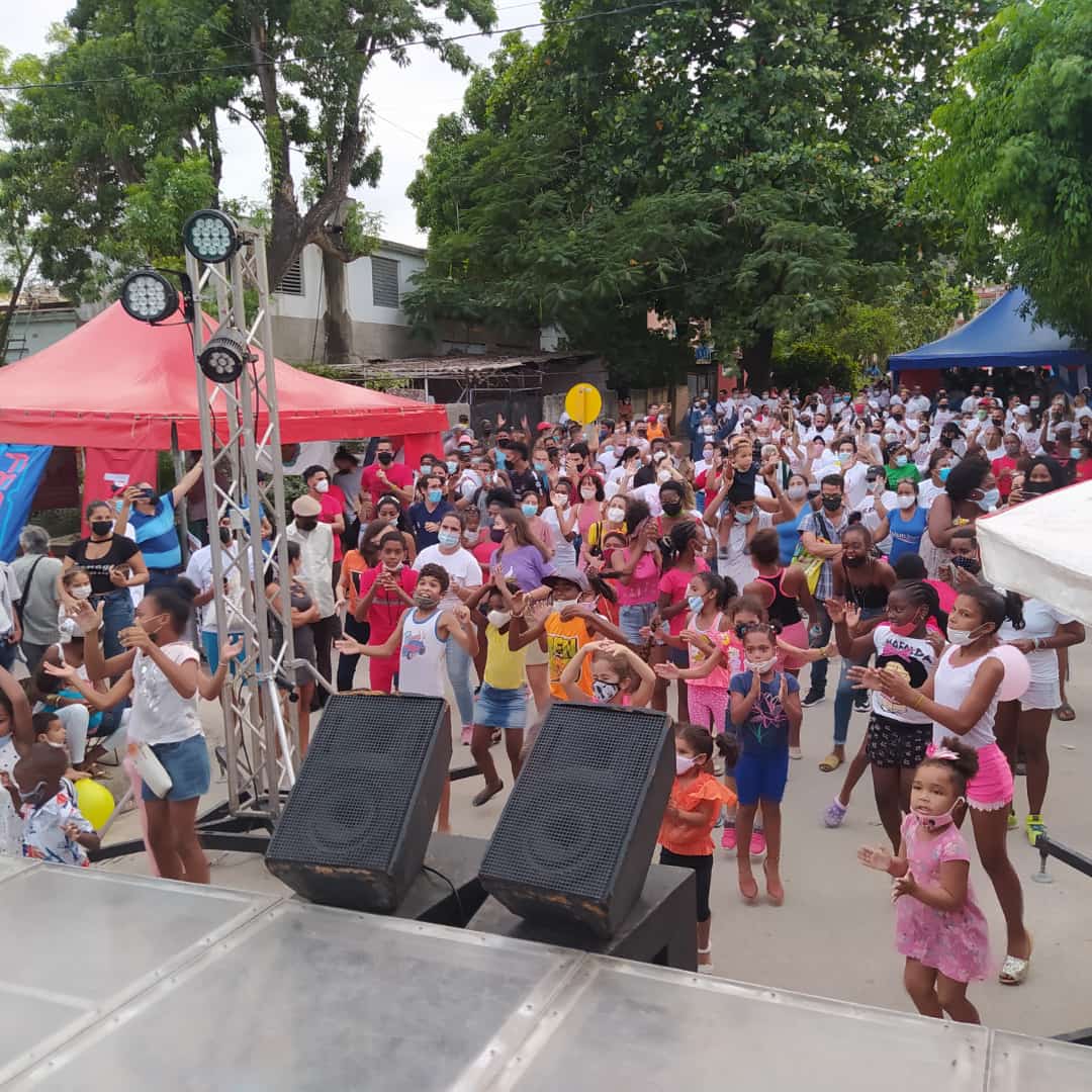 Juegos🎲 ... Artistas Aficionados 🎤💃🏻🕺🏻.. Exposiciones 🖼️🌡️🧪 eso y mucho más Sucedió hoy en la Timba en el Municipio Plaza de la Revolución
#CubaVive 
#VamosConTodo 
<a href="/MINSAPCuba/">Ministerio de Salud Pública de Cuba</a> 
<a href="/UJCdeCuba/">UJC de Cuba</a> 
<a href="/DiazCanelB/">Miguel Díaz-Canel Bermúdez</a>