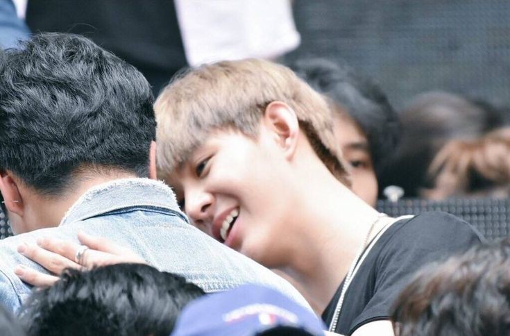 hourlyps_'s tweet photo. [ #PerthSaintSation ] https://t.co/ed92LMYjd6