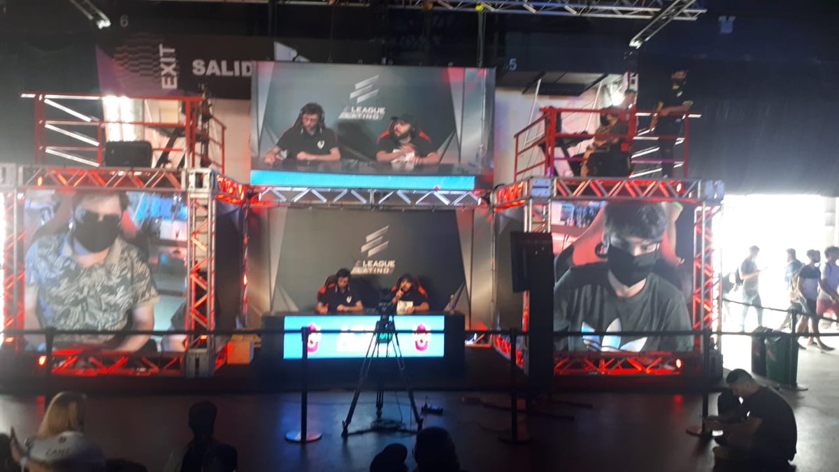 homarrFGC's tweet photo. Bueno al final quede Top 4 de la @ArGameShow por momentos no juegue bien pero me voy super feliz con el resultado y sinceramente es a lo mas que podia aspirar estando dante choco y ger que juegan a otro level, hermoso evento mas alla del mk.
No me lo olvido mas https://t.co/wriKRTpW8D