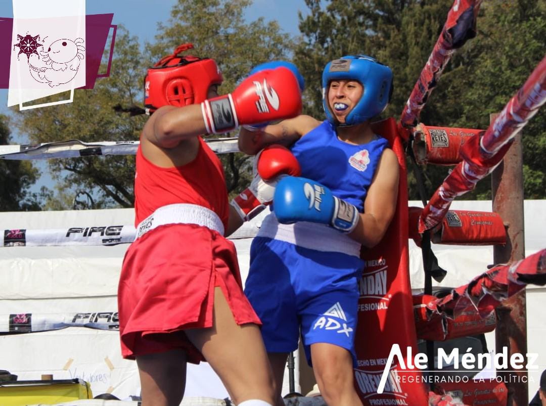 AleMendezVi's tweet photo. Una gran jornada para el deporte femenil en Xochimilco, gracias a todas y todos los deportistas por ser una inspiración para más gente. Fomentemos el deporte como un estilo de vida. Un agradecimiento especial a Esmeralda Falcón Reyes y a la Chiquita Velasco. https://t.co/v56veHx11x