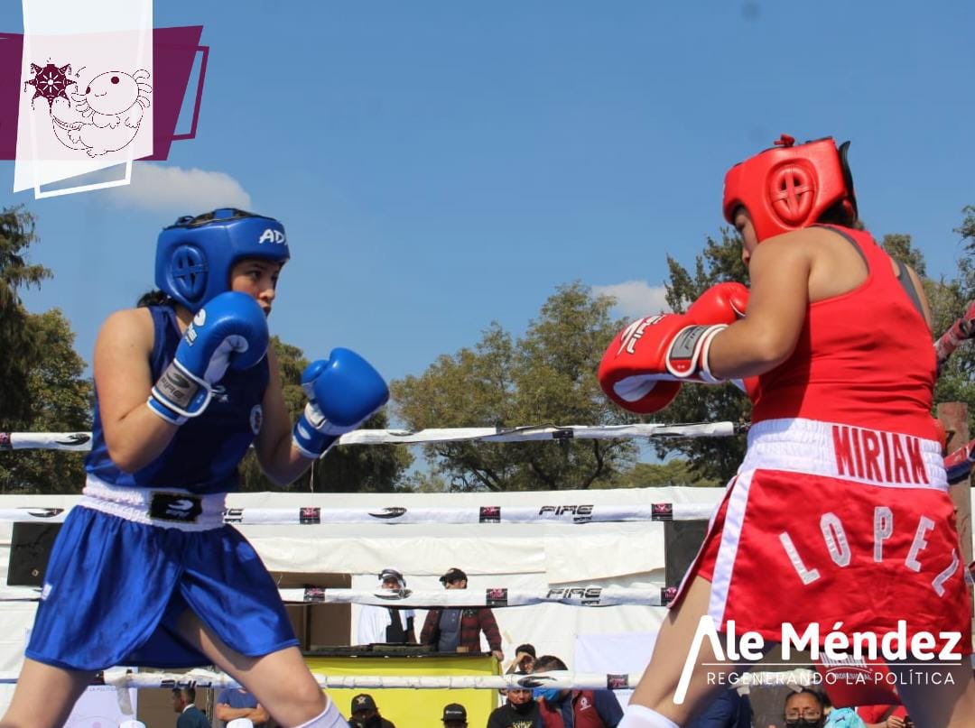 AleMendezVi's tweet photo. Una gran jornada para el deporte femenil en Xochimilco, gracias a todas y todos los deportistas por ser una inspiración para más gente. Fomentemos el deporte como un estilo de vida. Un agradecimiento especial a Esmeralda Falcón Reyes y a la Chiquita Velasco. https://t.co/v56veHx11x