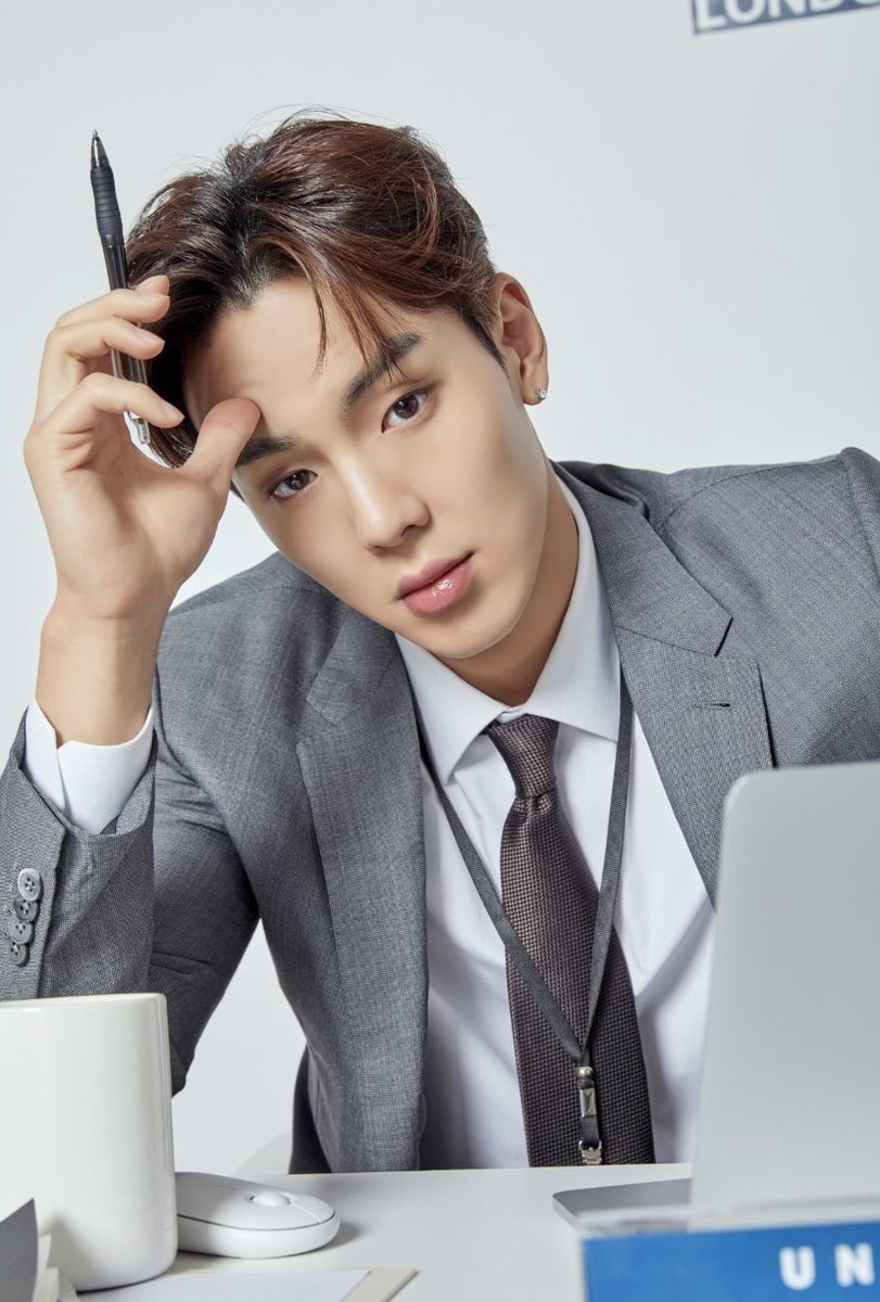 monsta_universe's tweet photo. Office Work Finance Team - Shownu https://t.co/xgkgzAEJjD