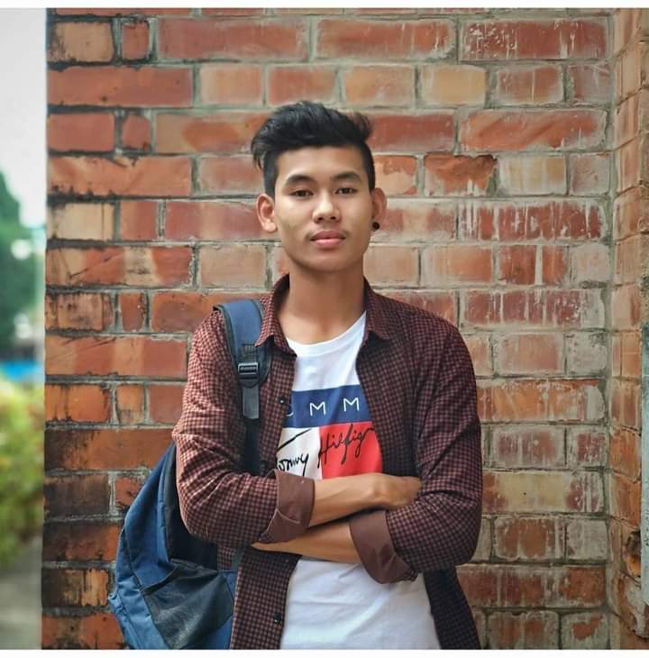 miN13700's tweet photo. Ko San Lin Htet, 21, who was riding a motorcycle, was beaten &amp; arrested by military in front of No.4 basic education high school in Htan Pin Kone ward, Mawlamyine tsp at around 6 pm on Dec12. It's unknown where he was taken to
#WarCrimesOfJunta
#Dec13Coup
#WhatsHappeningInMyanmar https://t.co/P0xTcFxvpt
