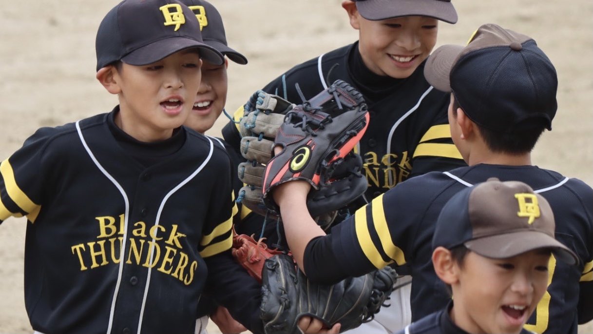 Blackthunders 21 12 12 Cチーム スギモト杯 キララボーイズ 1 9 勝ち 1回戦突破 T Co S10xyvdug9 Twitter