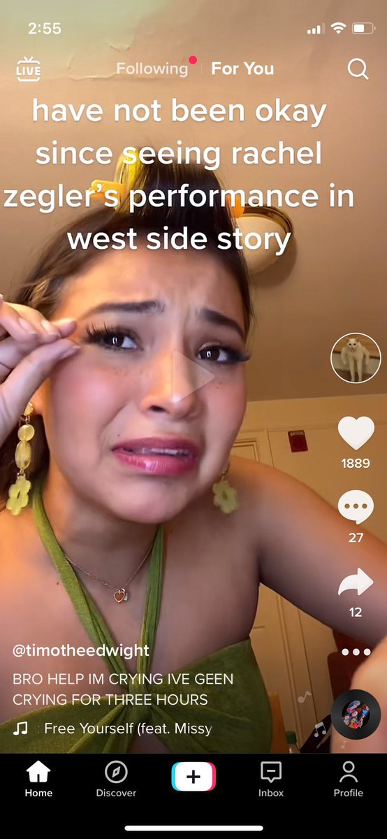 rachelzegler's tweet image. thinking about her. hoping she’s well