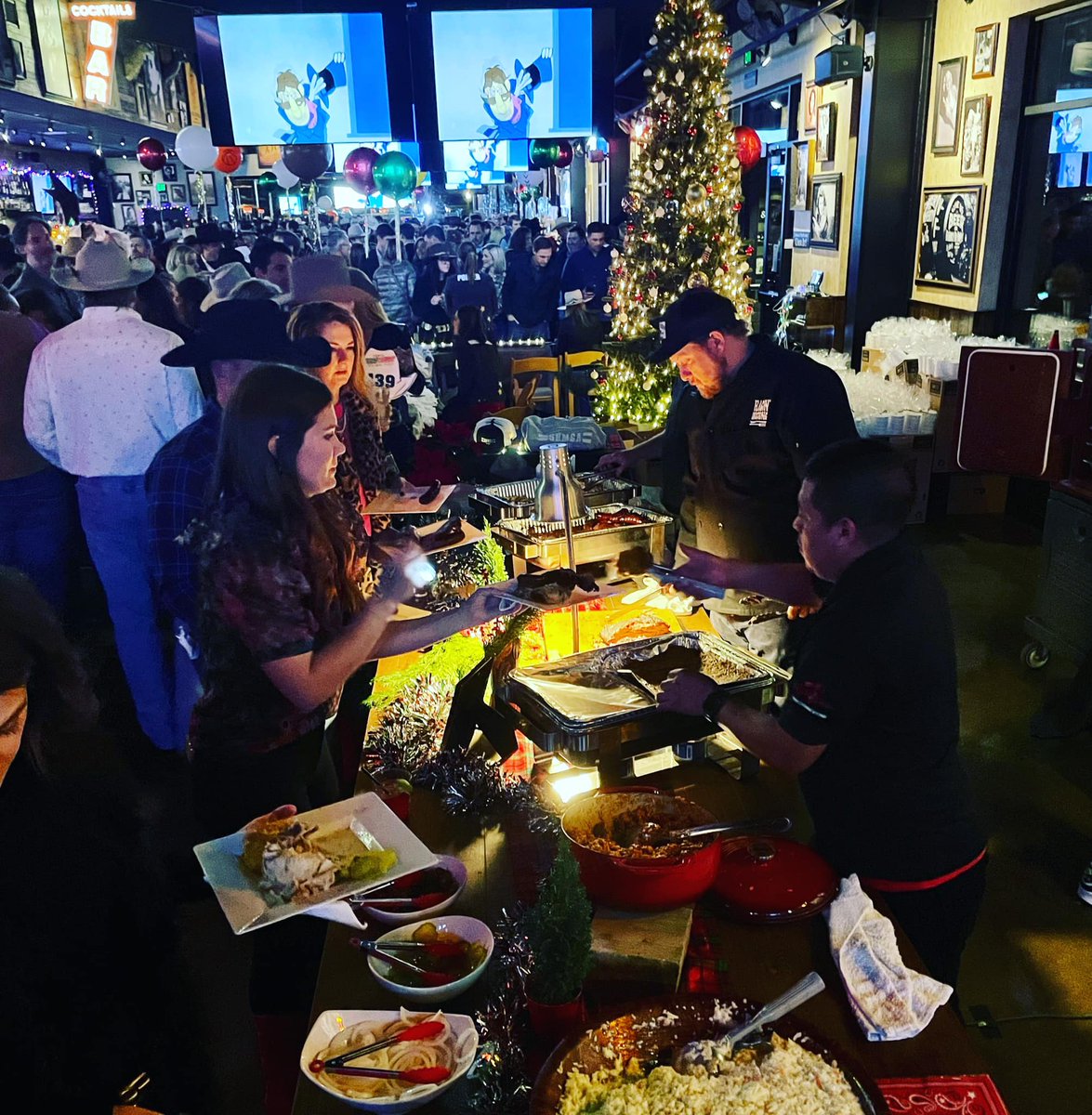 ragincajunhou's tweet photo. Thank you @SBMSA1 for letting Ragin’ Catering be part of your spectacular 60th Anniversary Urban Cowboy Christmas Party! #60anniversary #youthsports #sbmsa @corymorrowband #memorial #bbq #catering #christmasevent #ragincajun https://t.co/STBZO1IoCs