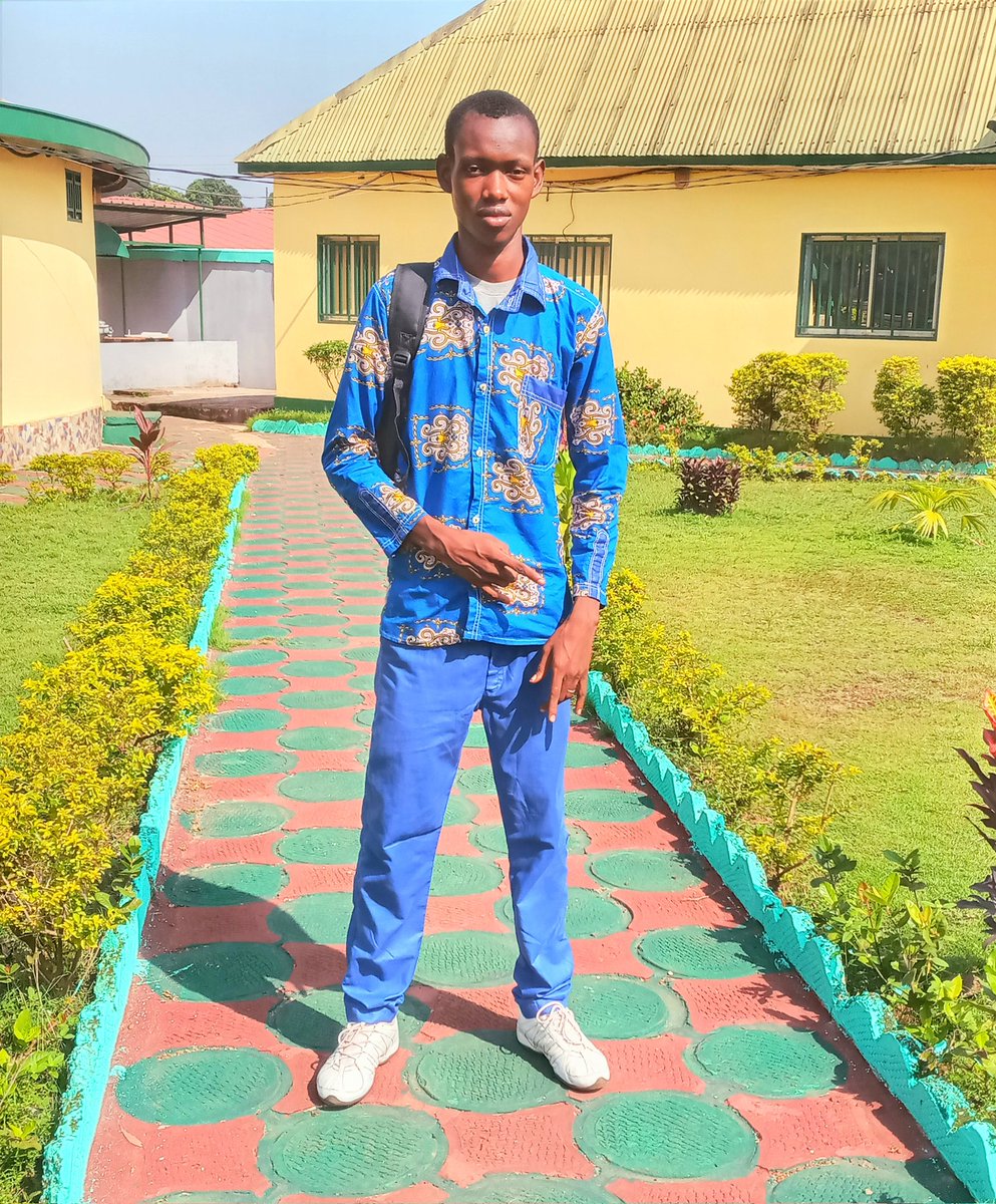 Diallo0409's tweet photo. Toujours à la quête du savoir et le savoir-faire https://t.co/JJhoRHqII6