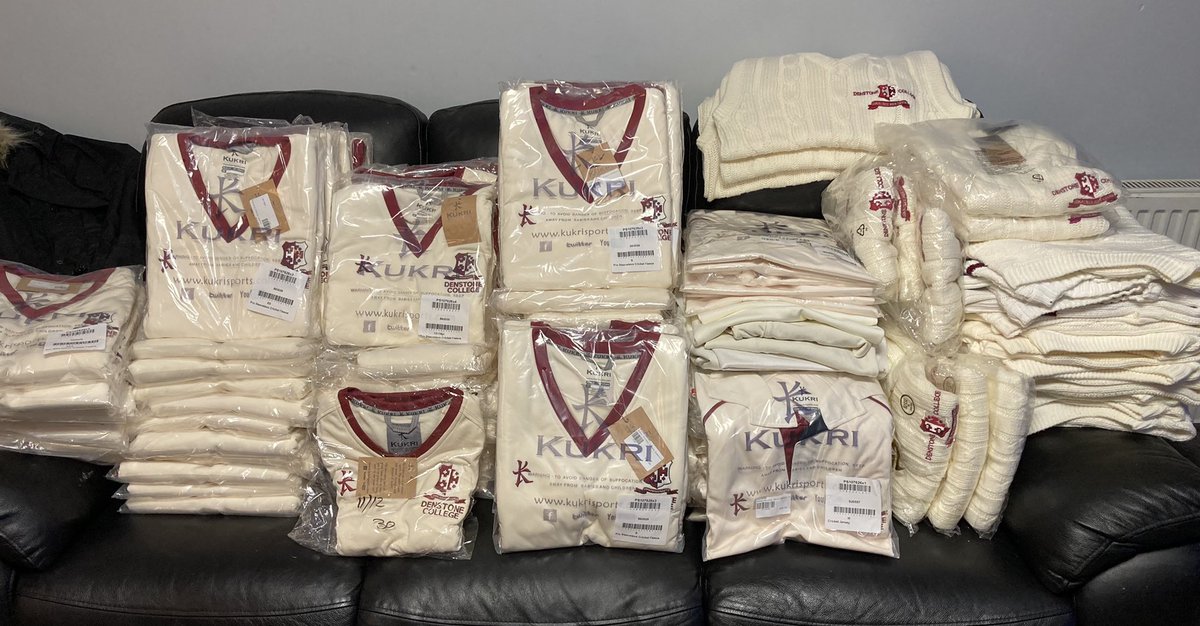CeylonCF's tweet photo. A Huge Thank you @DenstoneCollege & Simon Guy for their kind donations, these will make smiley faces โค๏ธ๐๐๐ฑ๐ฐ
#CeylonCricketFoundation #SriLanka #GrassRootsCricket #SchoolsCricket #Charity #Foundation #EveryLittleHelps #AChanceToPlayAndProsper #SriLankanCricket #CCFKitDonation https://t.co/FXsQpKAlVQ