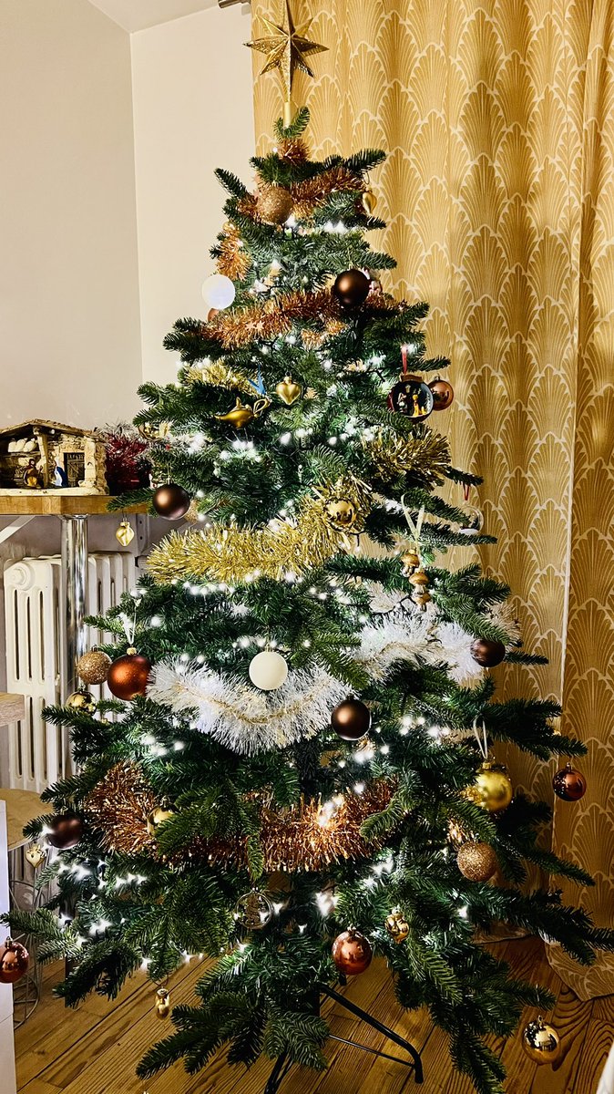 Notre sapin de Noël est le plus beau 😍 #sapinNoel2021