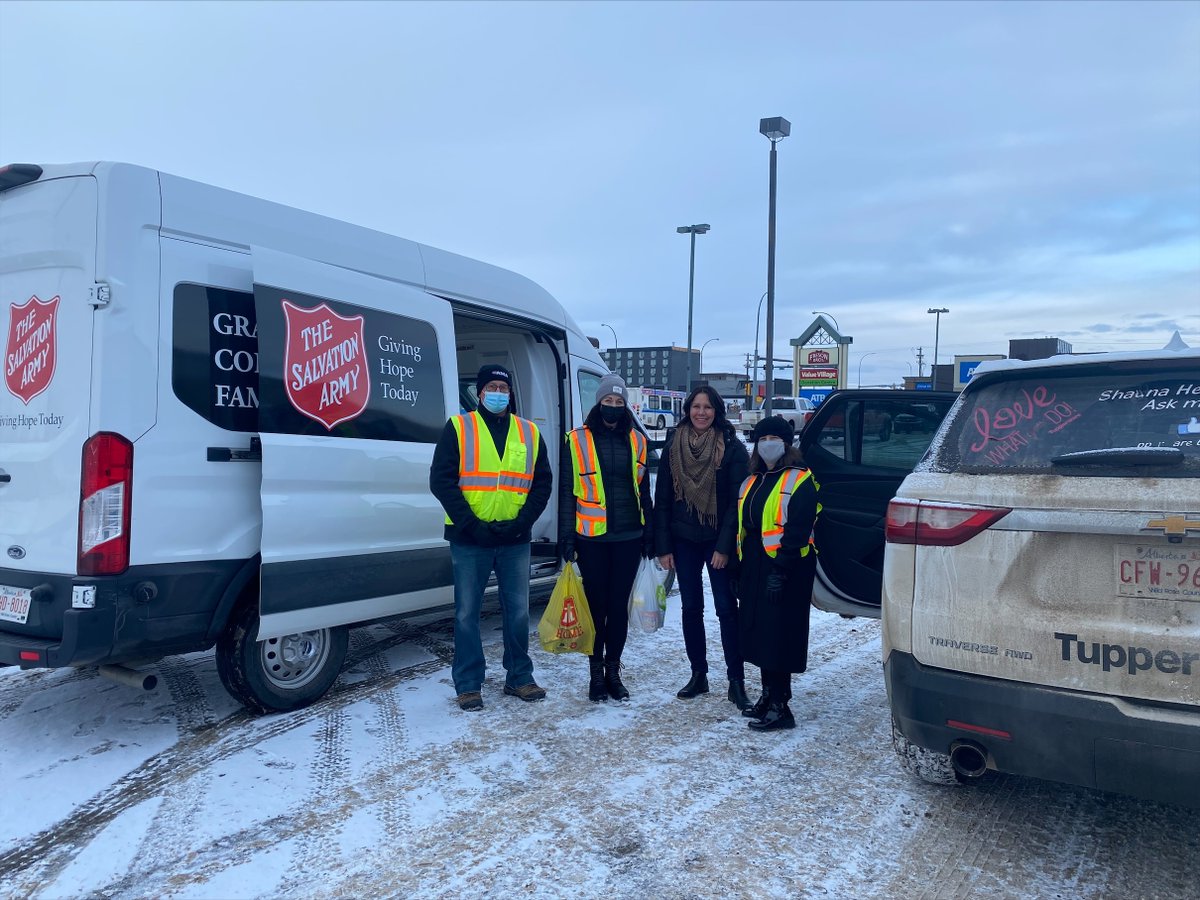 AMAcommunity's tweet photo. Great crew collecting foodbank donations today in Grande Prairie! #fillourfleet #StackToSackHunger #gpab https://t.co/5D2KRdK5NR