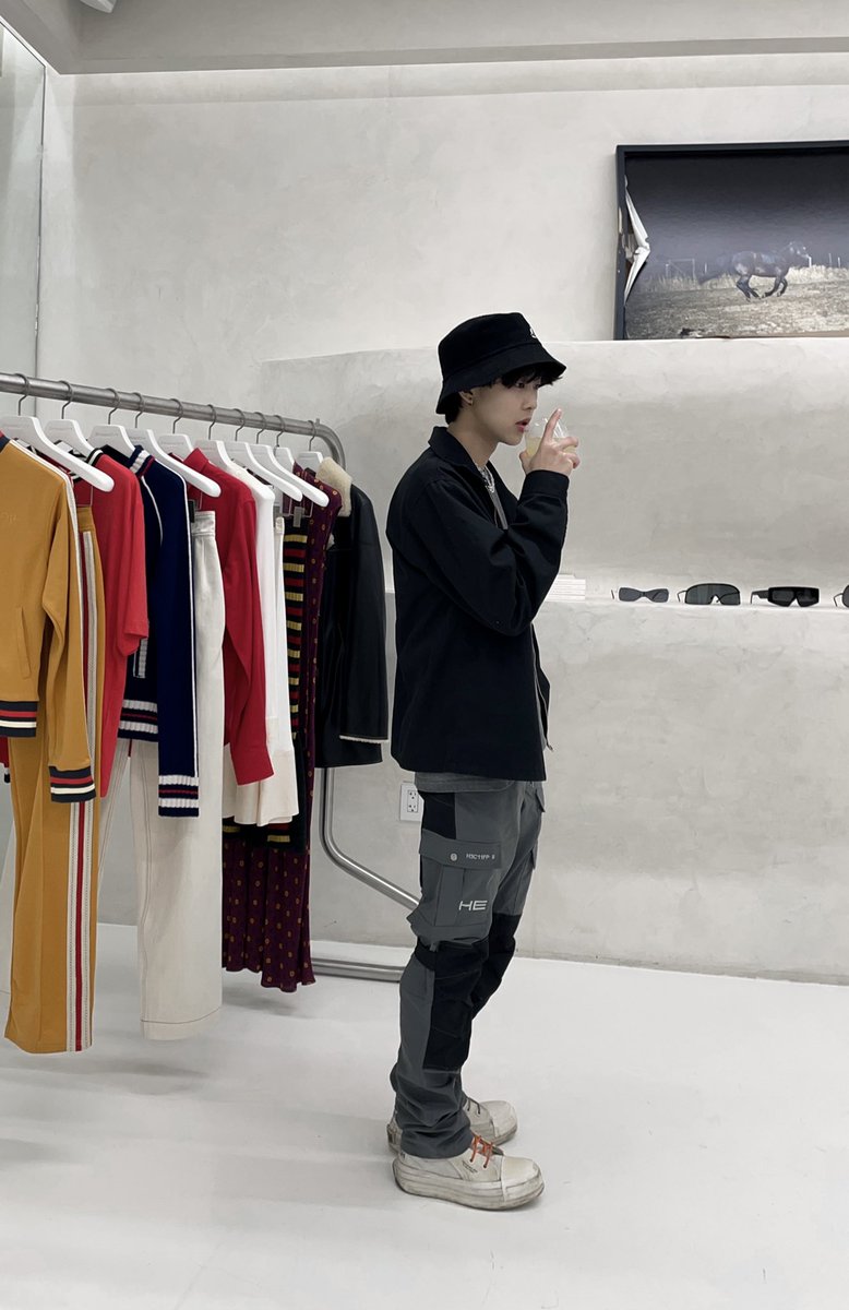 kebinjpeg's tweet image. 미술관