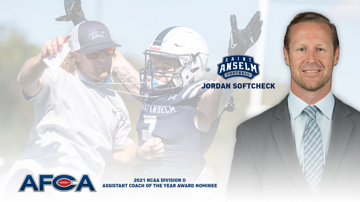 .@STAHawksFB Offensive Coordinator @JSoftcheck was a nominee for the prestigious @WeAreAFCA Division II Assistant Coach of the Year award - congratulations, Coach Softcheck! RELEASE: saintanselmhawks.com/news/2021/12/1… #HawksSoarHigher #NE10EMBRACE