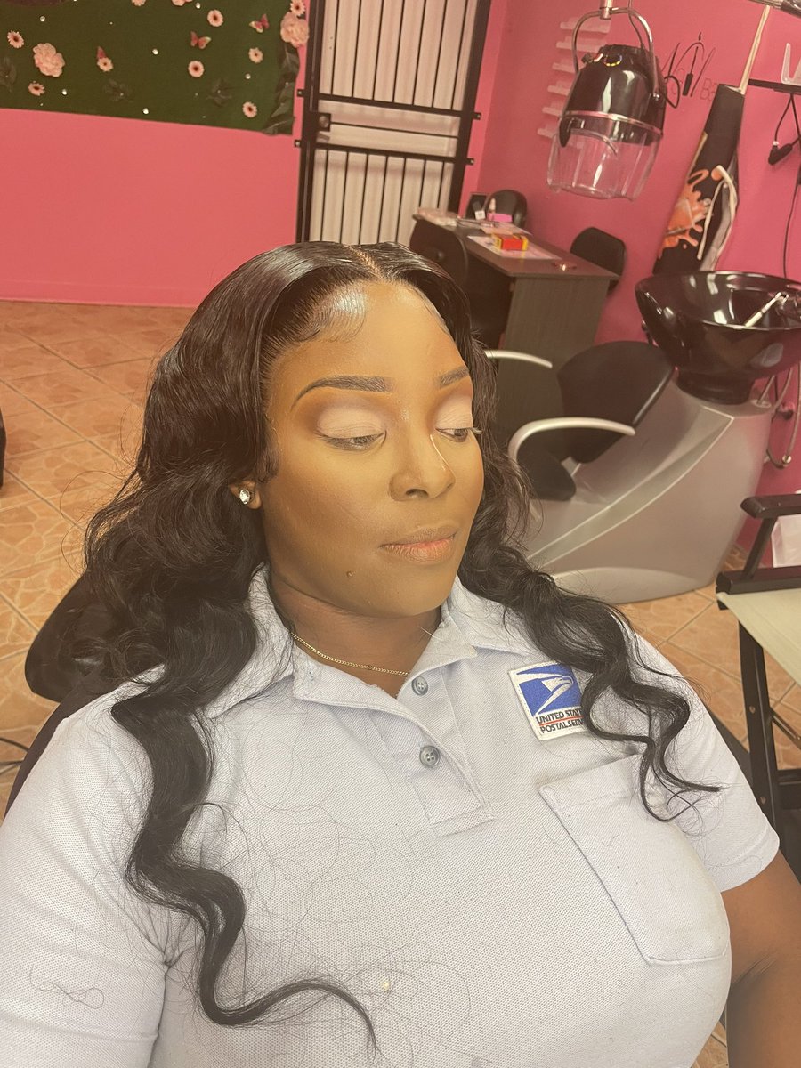 Lilbooty__shay's tweet image. #upcomingmua😍🔥🎨 BOOK THE LOOK‼️ instagram.com/luxfaces_/ 💕