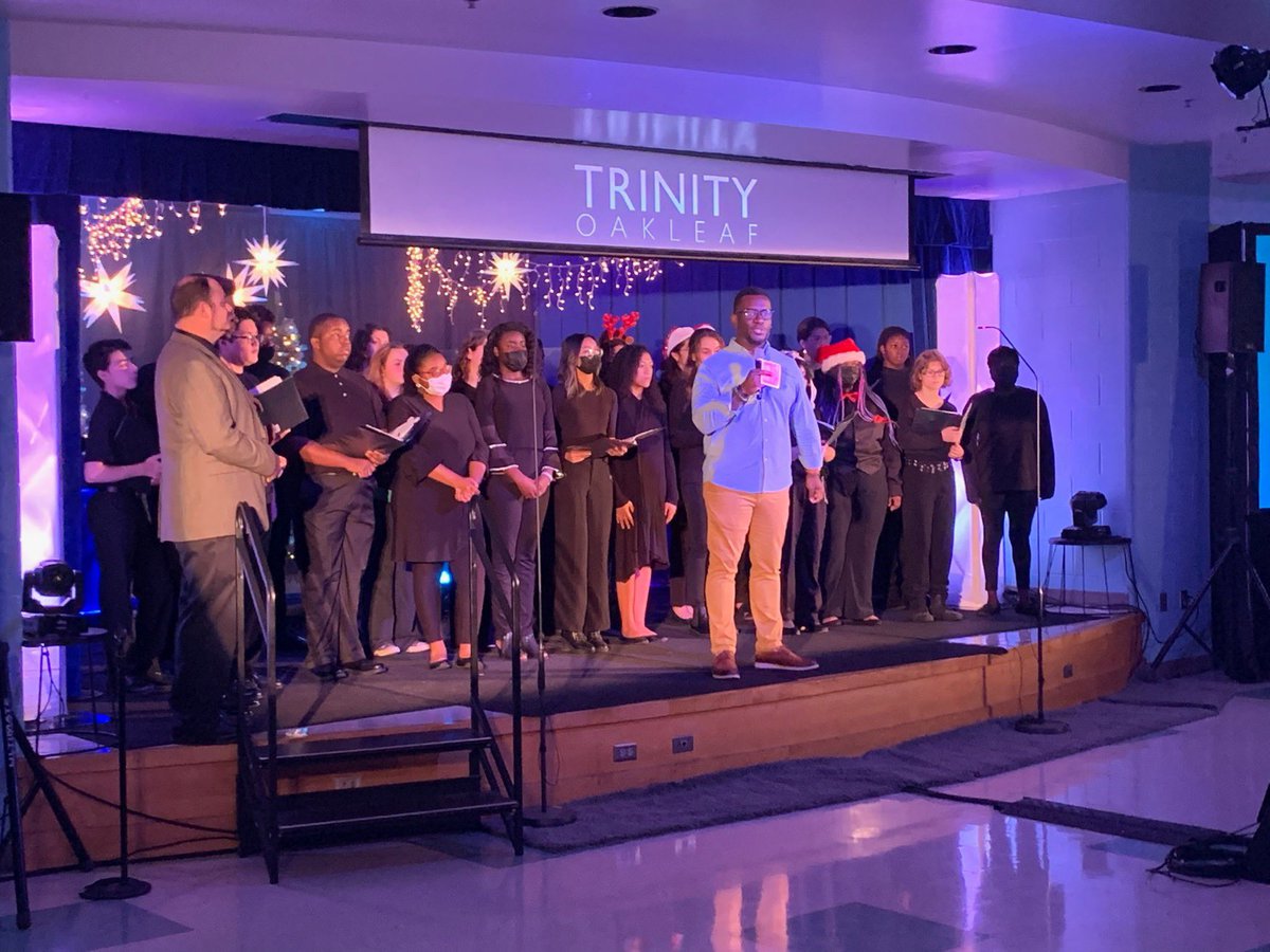 DanielRiddick's tweet photo. Incredible services today! A huge thanks to the  @OakleafHigh chorus for performing Christmas music in all of our services this weekend! https://t.co/pl2SijYVWE