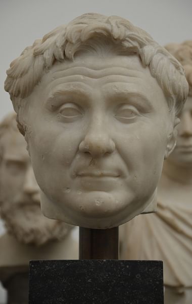 bigdoggydaddy's tweet photo. @progavalanche @simon_schama January 6th? No Caesar crossed the Rubicon, and that was no insurrection. That was a rabble. The legions I speak of are the military, or factions of it. The insurgents? Those citizens that defy the coup. Any machinations to that end prior would undoubtedly be well concealed. https://t.co/2i8IIBhY5S