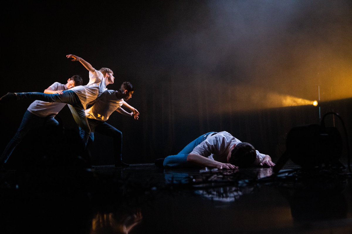 helentiplady's tweet photo. Youth Dance at it finest. What a day! What a wonderful team I have the pleasure of working with. They work so hard to create moments of magic for young dancers @rob_mennear is one of the most talented choreographers I know! Stunning work today Rob x https://t.co/DOgJW3IJoW