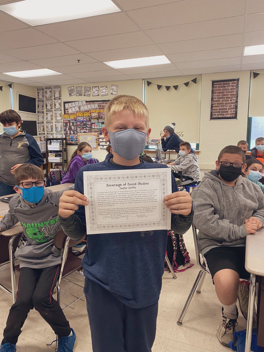 MrsTimpany's tweet photo. Friday’s Shout Outs went to 2 friends who demonstrated a classroom value (#responsibility) and 1 who demonstrated a great deal of WWII knowledge! #shoutouts #classroomvalues @AhernMiddle https://t.co/o25nngaqN7