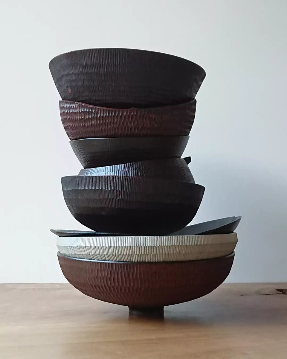 Last online shop update in 2021! 😊 
We are added some items to our online shop. Please have a look. 

オンラインショップに作品追加しました。

#木工 #ウッドターニング #手彫り #漆 #オンラインショップ #アップデート #ウッドワーク #woodworking #woodturning #handcarved #woodwork