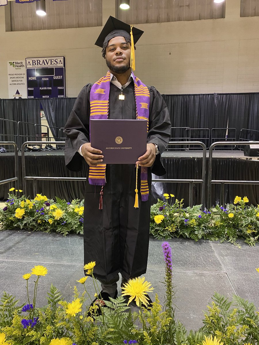 __ChozenOne's tweet photo. Perseverance: persistence in doing something despite difficulty or delay in achieving success. #alcornalum #2021graduate🎓 https://t.co/9XGTw4s1td