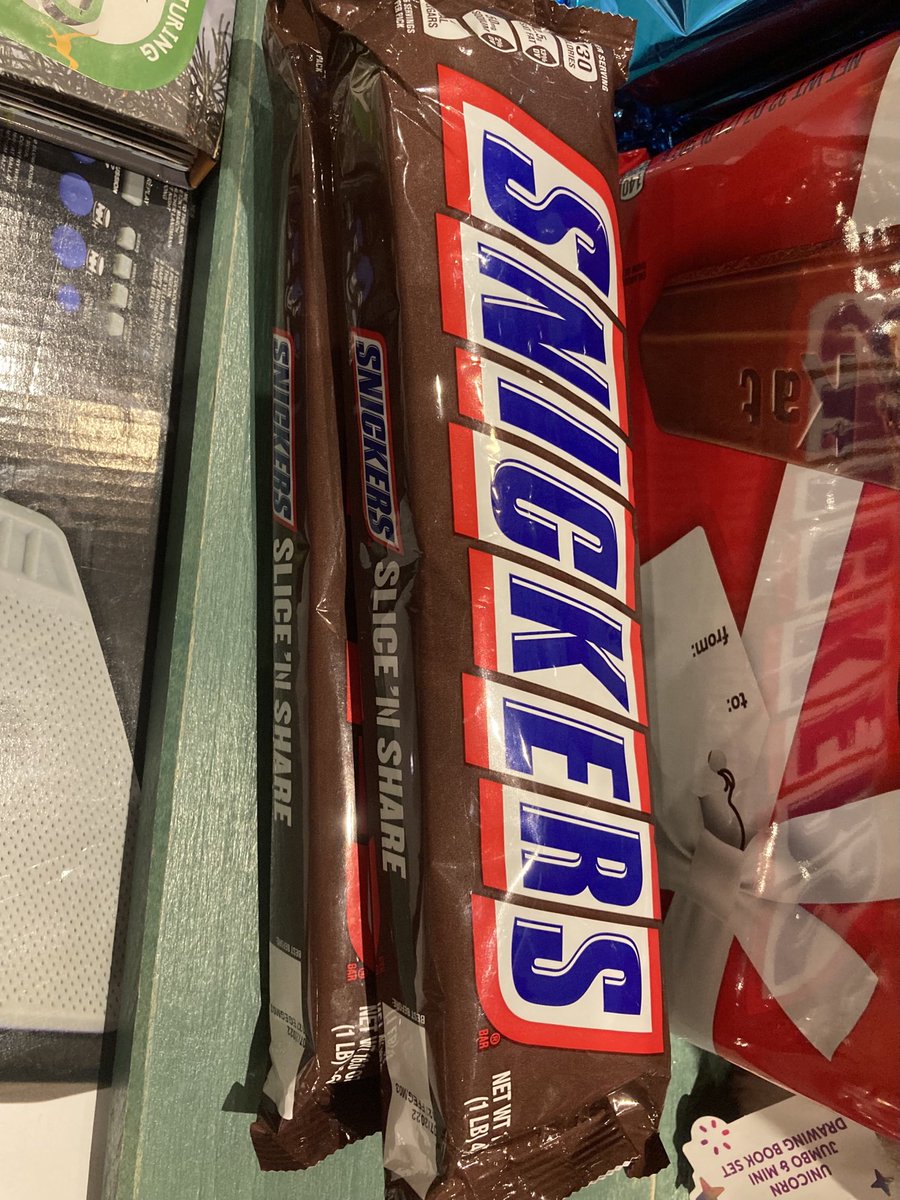 tibbotl's tweet photo. ⁦@JimOBrienWX⁩ ⁦@FOX59SJONES⁩ 

Think you could down a 1 Lb. Snickers? https://t.co/rRB8dorHSh