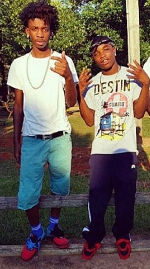 DCHerbo4's tweet photo. Hate that u left too early, But wea would we be if yeen  Made us to who we is? #RipMainG Game old, we been did wat yall trynna do. 🦍💨 #Hotboy4L https://t.co/KUwWT1OXhN