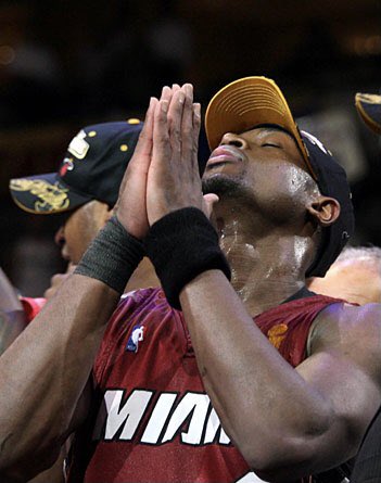 HeatvsHaters's tweet photo. Every day I wake up with a smile on my face knowing DWade still lives rent free in the heads of Mavs fans https://t.co/wVEzf6QpOn