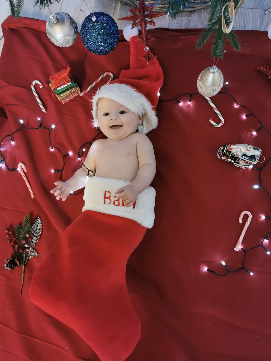 NursepollyRgn's tweet photo. Iβm sorry but #MadisonGene wins #Christmas or actually as it shall be known from now on #Christmad πππππ @TheEldestRock https://t.co/34nCgXivxD