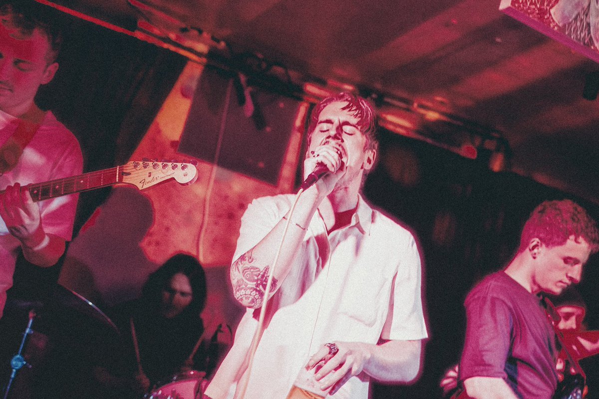 Happy Daze (@happydazealways) on Twitter photo .<a href="/the_galahads/">The Galahads</a> are a mix of 60s, blues, psych & pure, unadulterated garage rock ‘n’ roll. A whirlwind from start to finish that leaves a lasting impression on all those who have gazed upon them.
Catch them at 33 Oldham Street this Thursday 🎟 Tickets >> linktr.ee/happydazeticke… .<a href="/the_galahads/">The Galahads</a> are a mix of 60s, blues, psych & pure, unadulterated garage rock ‘n’ roll. A whirlwind from start to finish that leaves a lasting impression on all those who have gazed upon them.
Catch them at 33 Oldham Street this Thursday 🎟 Tickets >> linktr.ee/happydazeticke…