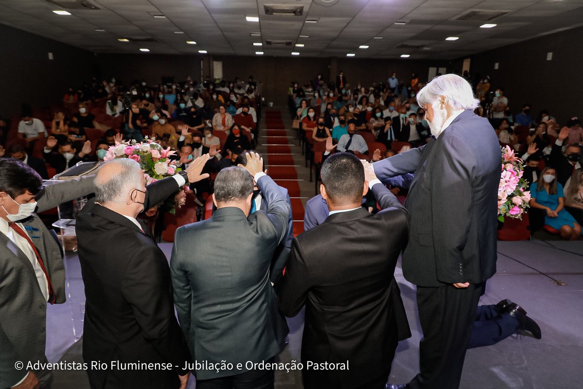 AdventistasARF's tweet photo. Momento especial de ordenação ministerial dos pastores Josimar Lisboa e Iuri Trindade, que ocorreu na tarde de hoje. https://t.co/wOJGIVuOLJ