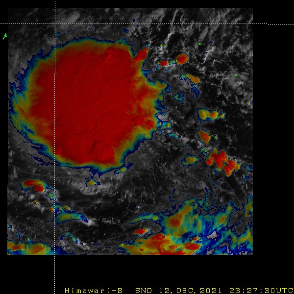 marvinoloris's tweet photo. Intense convection going on in #96W as it tracks west-northwestward. Look at the cold gray area. This could strengthen to tropical storm-status in next 12-24 hours. To be named #Rai #OdettePH. #Dinagat #Surigao #Leyte #Samar at its cone. Eerily feels like STY #Bopha #PabloPH. https://t.co/FH7M7blemI