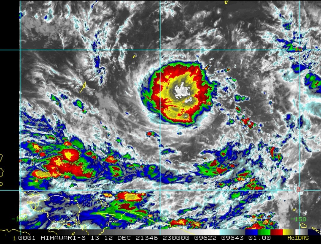 marvinoloris's tweet photo. Intense convection going on in #96W as it tracks west-northwestward. Look at the cold gray area. This could strengthen to tropical storm-status in next 12-24 hours. To be named #Rai #OdettePH. #Dinagat #Surigao #Leyte #Samar at its cone. Eerily feels like STY #Bopha #PabloPH. https://t.co/FH7M7blemI